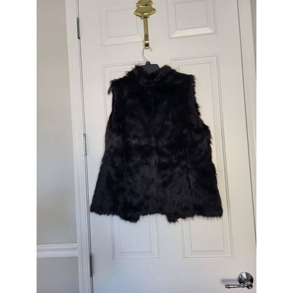 NWOT LUXURIOUS White House Black Market Black Faux Fur Vest Size XLP - Picture 2 of 4